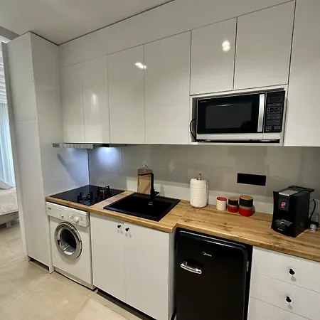 H Y P N O S E By Sea View * Vlorë