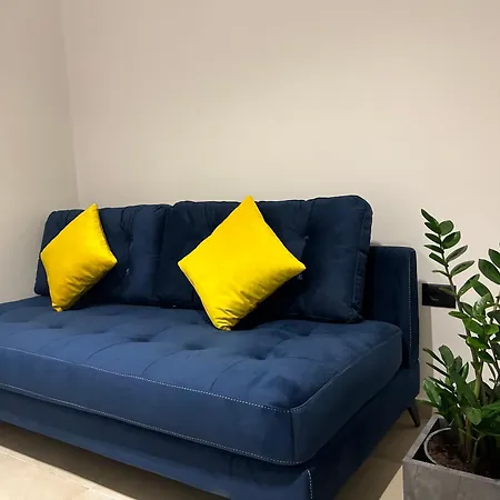 H Y P N O S E By Sea View Apartment