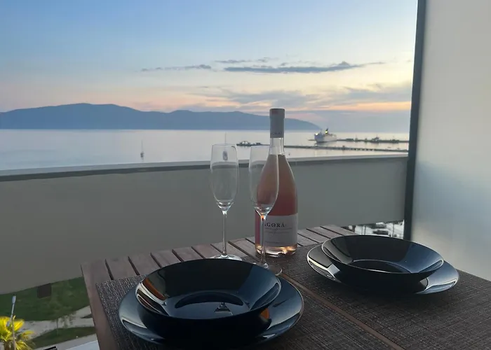 H Y P N O S E By Sea View * Vlorë