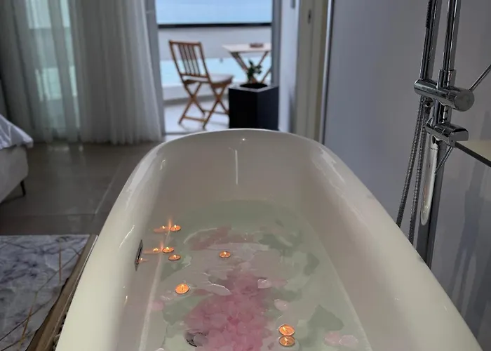 H Y P N O S E By Sea View Appartamento